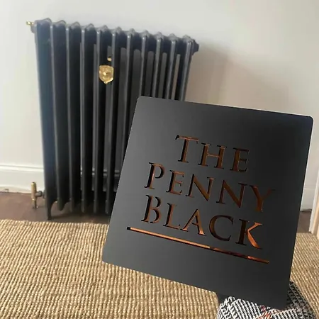 The Penny Black Apartment With Indoor Hot Tub Slamannan Exterior photo